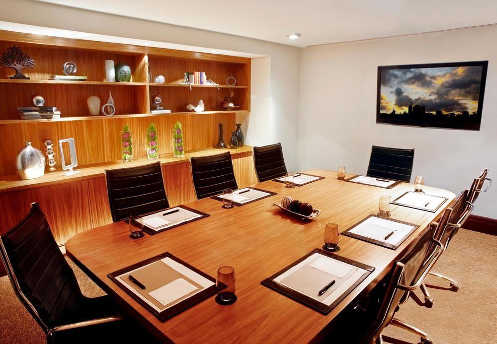 Renaissance Sao Paulo Hotel Экстерьер фото A boardroom at a hotel