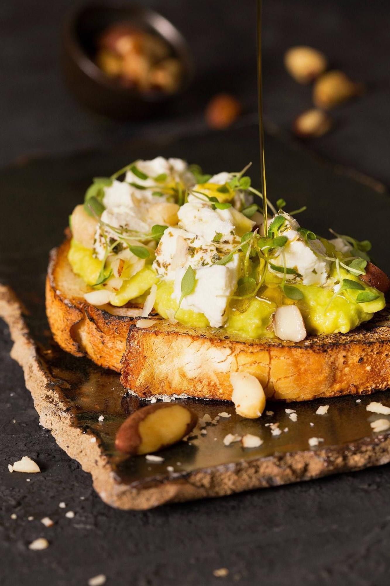 Renaissance Sao Paulo Hotel Экстерьер фото Avocado and goat's cheese on toast