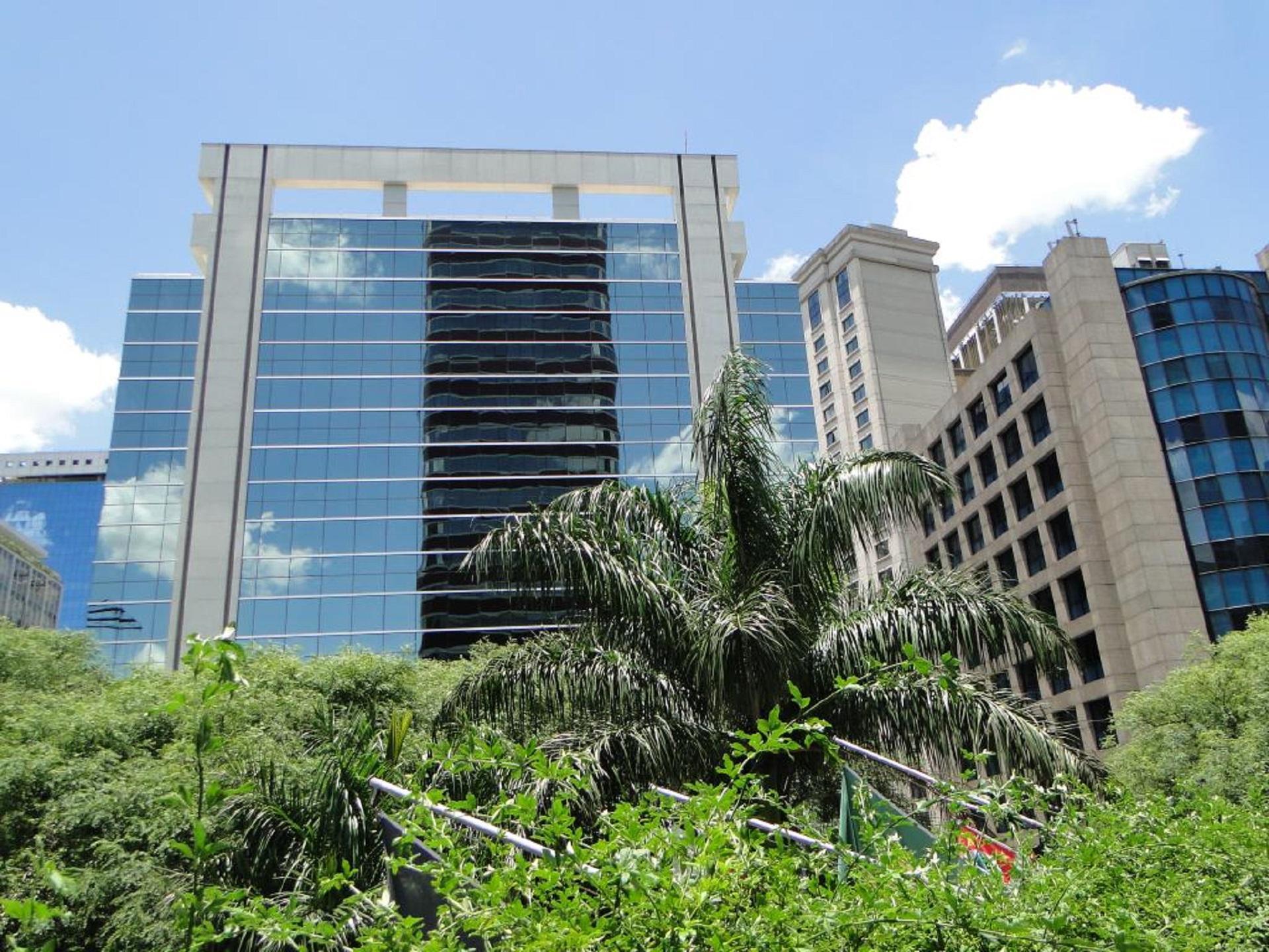 Renaissance Sao Paulo Hotel Экстерьер фото The headquarters of the National Stock Exchange of India in Mumbai.